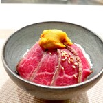 加藤牛肉店 小川のうに - ●御食事　うにごはん・ローストビーフごはん