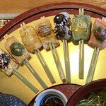 本町茶寮 - 赤味噌の濃い味付けです