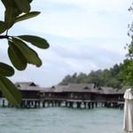 Uncle Lim's Kitchen - このヴィラの先にあります