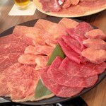 燒肉Ushigoro 銀座店 - うしごろコースのお肉3人前