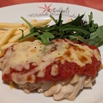 イル・キャンティ  - 鶏胸肉のピッツエリア風 1100円(2026年3月)