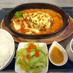 ポルト - 煮込みトマトチーズハンバーグ￥1300