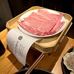 すき焼きと牛まぶし ももしき - 大和牛上すき焼き(120g) ¥4,980- (税込)
