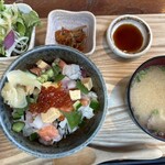 KINKA sushi bar izakaya - 贅沢海鮮ちらし丼