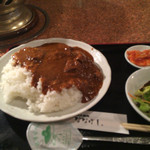 炭火焼肉 ななぼし - ちょっとヌルかったカレーライス。火傷しない心遣いでしょう！