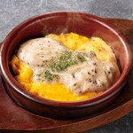 トリュフチーズソースのオムレツ