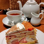 HARBS - いちごのミルクレープ、ココナッツティ