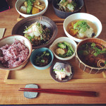 食事と図書 雨風食堂 - ランチ