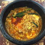 Ishiyaki Bibimpa - 石鍋旨辛麺
