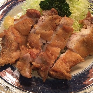 Katsugin - 久しぶりのかつ銀です。鶏唐揚げをいただきました。キャベツはおかわりしたけど、ご飯はおかわりできなかった(^_^