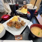 からあげ、定食、丼 がブリチキン。 - 料理写真: