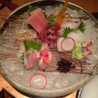 旬房 - お刺身三種。