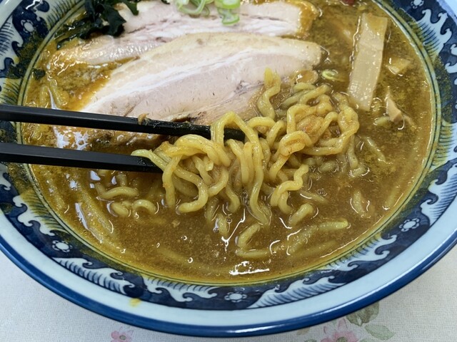 カレーらーめん じぇんとる麺 弥生店 - 東室蘭/ラーメン | 食べログ