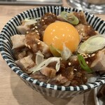 麺処 にし尾 - 吊るし焼き豚ご飯