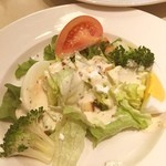 ロイヤルホスト 新宿三井ビル店 - ロイヤルホストのシェフランチのシーザーサラダ♡