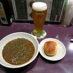 ばぁる・ひらら - ビールで煮込んだチキンカレー
