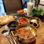 スパイス&創作酒場 MAD CHEFs - 