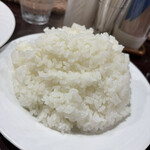 マスカレード - ご飯大盛り(写真では大きさ伝わりづらい…)