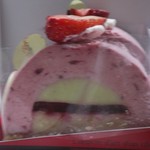 エミリー・フローゲ - 