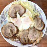 東輝 - 料理写真:チャーシューエッグ850円