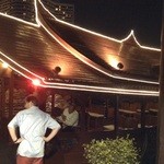 Riverside Terrace - この館船がヒルトンホテルへお迎えしてくれました