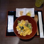 ふくいのこめとだし まるしん - 特製親子丼