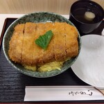 かつ丼 あらた - 料理写真: