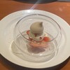 ノーザンテラスダイナー - 料理写真:始まりのスイーツ　下にひかれたフレッシュな苺とクリーム、苺ソースが絶妙❤️メレンゲ菓子がサクサクで美味