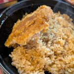 そば処あおき - かなり薄い豚ロース肉