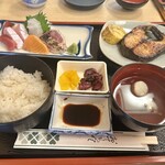 魚捨 - 料理写真: