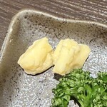 完全個室 鍋＆地雞之燒鳥 初代鳥藏 海濱幕張店 - 起司拼盤中的起司