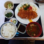 米常 - 料理写真:とんかつ定食￥1,400-