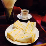 スメル - タマゴサンドイッチとコーヒー