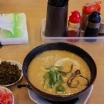 Hakata Kinryuu - 豚骨ラーメン大盛５５０円