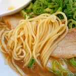 ラーメンまるイ - 2025年4月　麺はこんな感じで～個性のない和歌山ラーメンの麺です～(´▽｀)