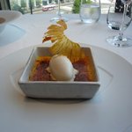 オーグードゥジュール ヌーヴェルエール - デザート　クリームブリュレパイナップルのせ