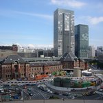 オーグードゥジュール ヌーヴェルエール - 店内からの東京駅工事中です