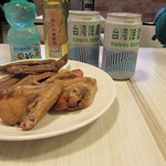 亜熱帯厨房 - 奥が鴨、手前が鶏。テイクアウトも出来ますが機内用です、日本には持ち込み出来ません。