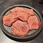 松阪牛一頭買い 大衆焼肉 松阪牛ホルモン - 
