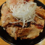 ホエーどん亭 - ホエー豚丼（小）