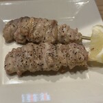 炭火焼鳥 しげ - うなじ