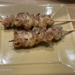 炭火焼鳥 しげ - なんこつ
