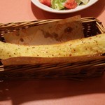 マンマパスタ - 美味しいガーリックトースト