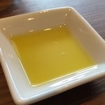 ベルテンポ - オリーブオイルに浸していただきます。