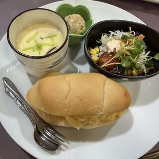 喫茶 ゆコッペ_1