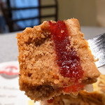 KONDITOREI JINDRAK - 木苺ジャムもガッツリ濃い