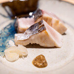 温石 - 2025.2 炭火の遠火で火を入れた鰆（さわら）実山椒醤油 発酵エシャロット