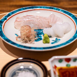 温石 - 2025.2 お造り（焼津産の鮃とアオリイカ、本わさび、みょうが、塩、醤油）