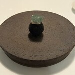 Installation Table ENSO L'asymetrie du calme - 