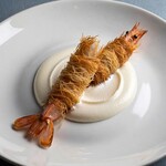 THE ATLAS SINGS - エビのカダイフとベルガモットソース